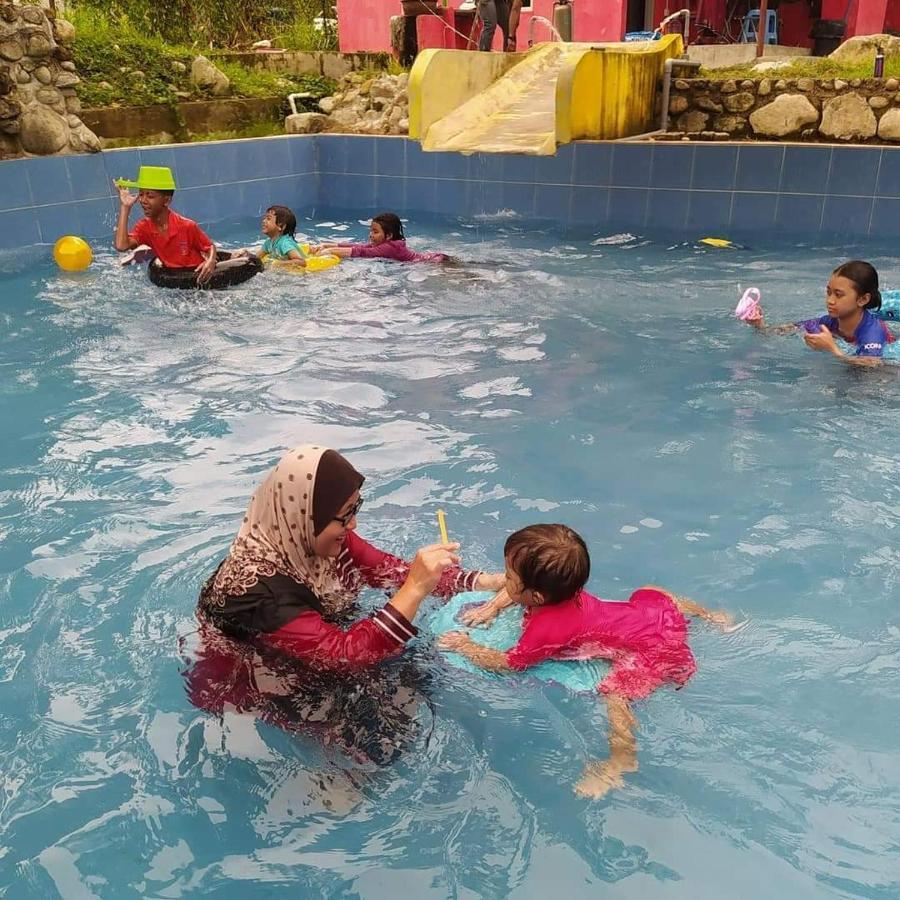 Lopoh Waterfront Budget Chalets Villa Hulu Langat Exterior photo