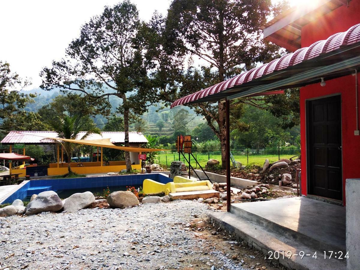 Lopoh Waterfront Budget Chalets Villa Hulu Langat Exterior photo